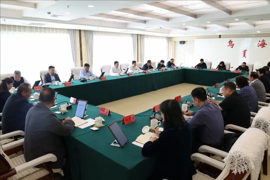 市委召開老干部、黨外人士、企業家座談會 周金星主持 齊海斌李春曉出席